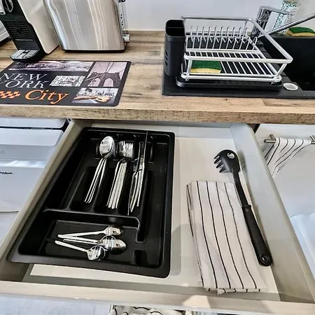 Excellent T2 - Moderne & Equipe Avec Parking