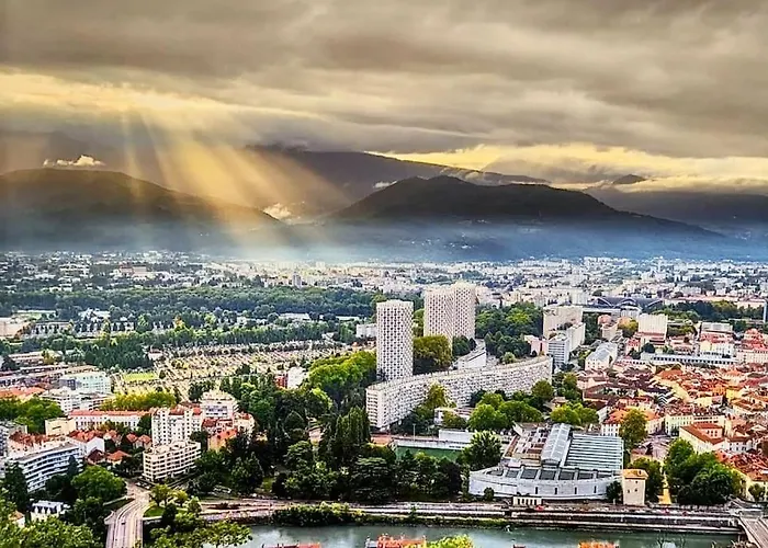 Excellent T2 - Moderne & Equipe Avec Parking Appartement