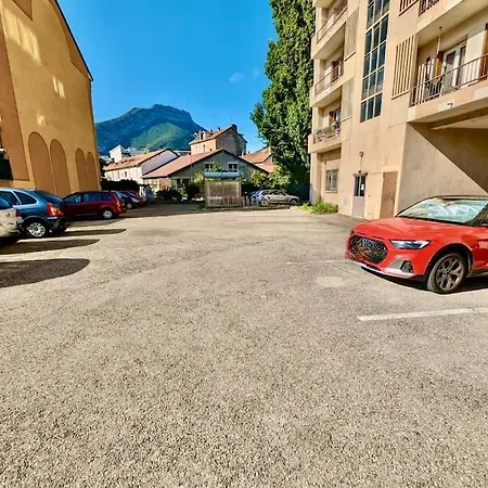 アパート Excellent T2 - Moderne & Equipe Avec Parking グルノーブル