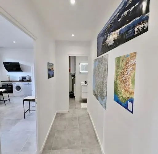 Excellent T2 - Moderne & Equipe Avec Parking